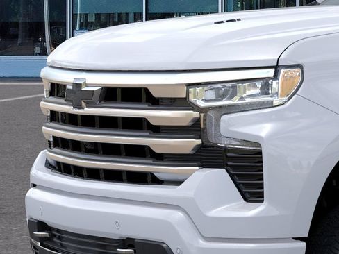 New 2026 Chevrolet Silverado 1500 High Country AWD/4WD image 13