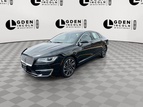 Used 2020 Lincoln MKZ w/ Convenience Package FWD image 4