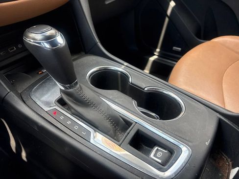 Used 2019 Chevrolet Equinox Premier FWD image 26