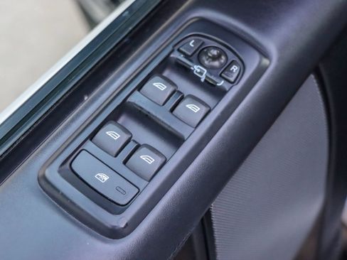 Used 2016 Land Rover LR4 HSE LUX image 14