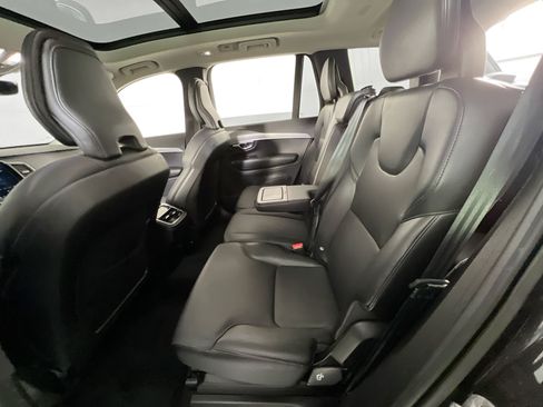 Used 2023 Volvo XC90 B5 Core AWD/4WD image 25