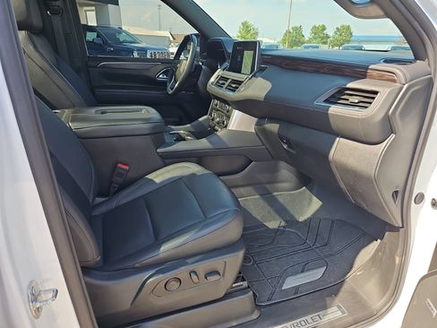 Used 2023 Chevrolet Tahoe LT w/ LT Signature Package AWD/4WD image 38