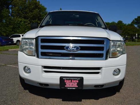 Used 2010 Ford Expedition XLT AWD/4WD image 2