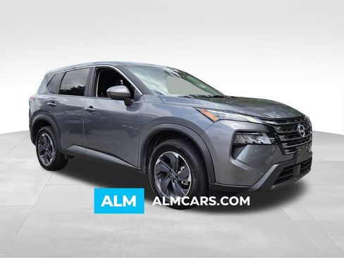 Used 2025 Nissan Rogue SV FWD image 1