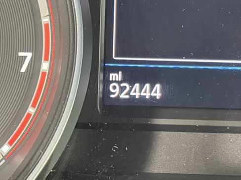 Used 2018 Volkswagen Atlas SEL FWD image 5