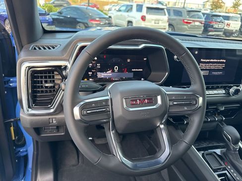 New 2026 GMC Canyon Elevation w/ Convenience Package image 15