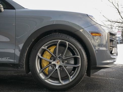 Used 2024 Porsche Cayenne Turbo GT AWD/4WD image 14