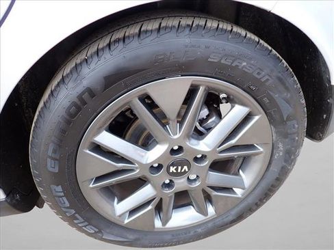 Used 2020 Kia Soul EX image 7