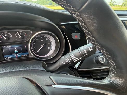 Used 2020 Buick Envision Essence FWD image 33