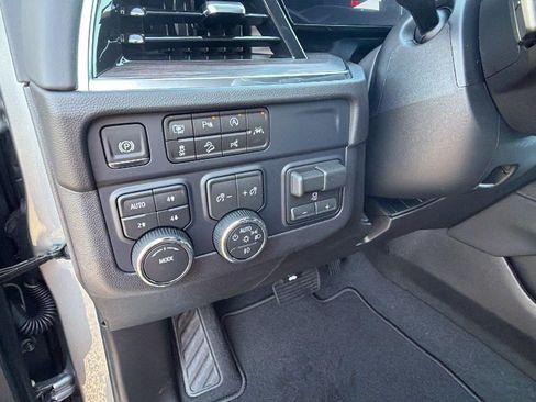 New 2026 Chevrolet Suburban Z71 w/ Comfort Package AWD/4WD image 21