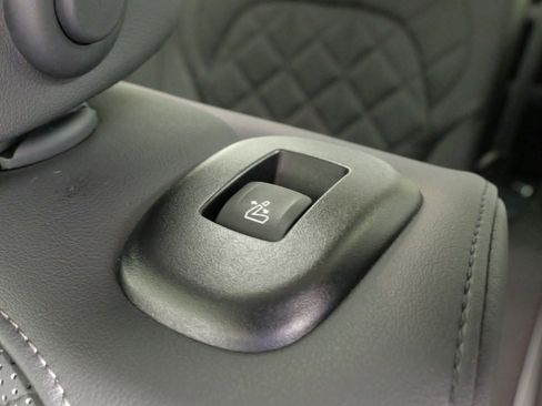 Used 2023 BMW X7 xDrive40i image 42