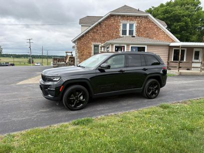 Used 2023 Jeep Grand Cherokee Limited w/ Luxury Tech Group II