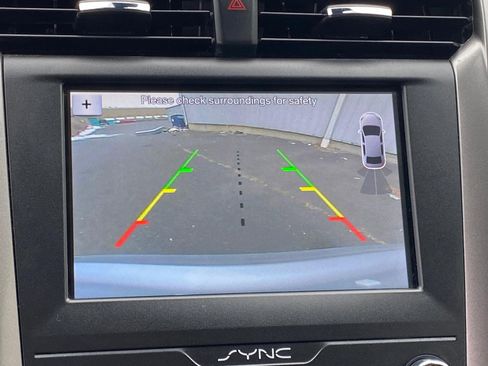 Used 2019 Ford Fusion SE image 26