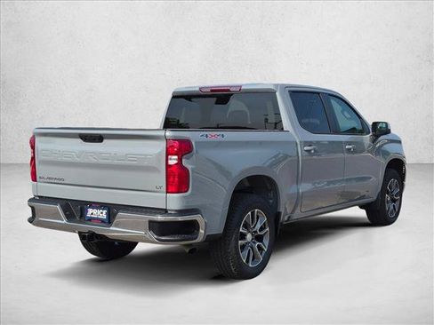 Used 2024 Chevrolet Silverado 1500 LT AWD/4WD image 5