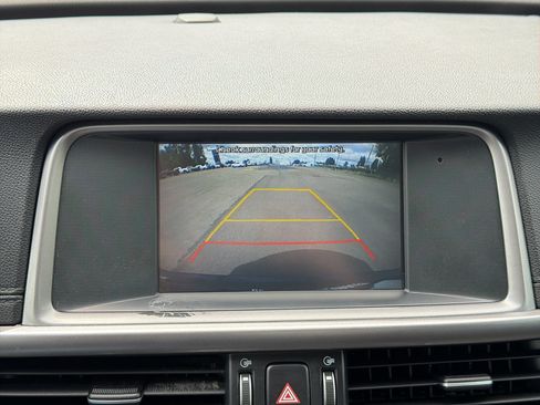Used 2018 Kia Optima LX FWD image 9