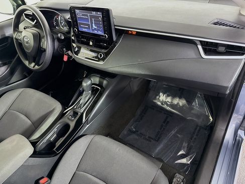 Used 2022 Toyota Corolla LE FWD image 29