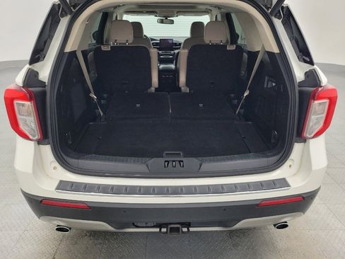 Used 2022 Ford Explorer Limited w/ Equipment Group 301A image 29