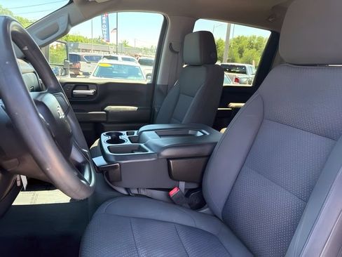 Used 2020 Chevrolet Silverado 2500 Custom w/ Custom Value Package AWD/4WD image 19