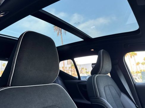 Used 2023 Volvo XC40 Recharge Plus AWD/4WD image 18