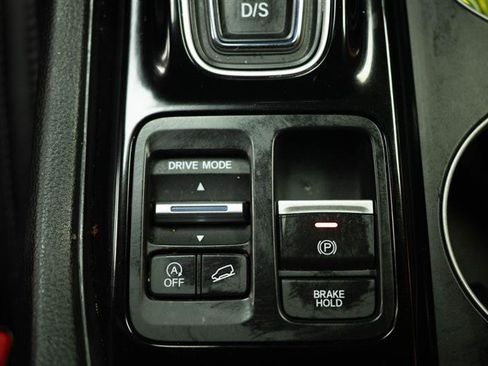Used 2025 Honda Pilot EX-L image 23
