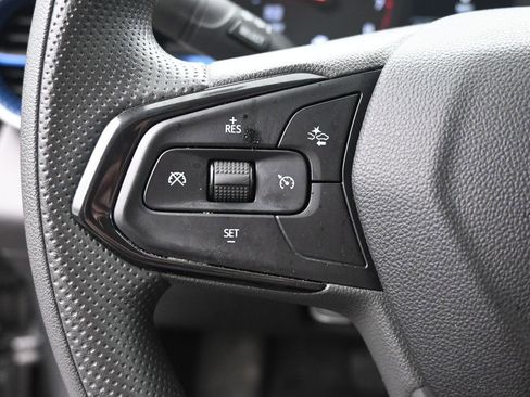 Used 2025 Chevrolet Trax LS image 26