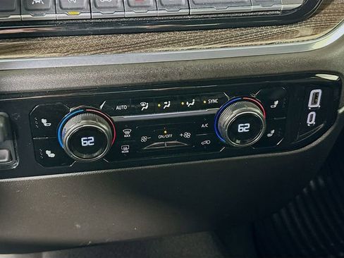 Used 2025 Chevrolet Silverado 1500 LT image 18