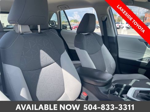 Certified 2020 Toyota RAV4 XLE FWD image 16