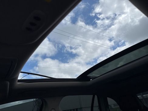 Used 2015 Lincoln MKX AWD w/ Equipment Group 102A image 9