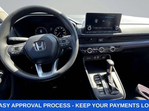 Used 2025 Honda CR-V EX image 9