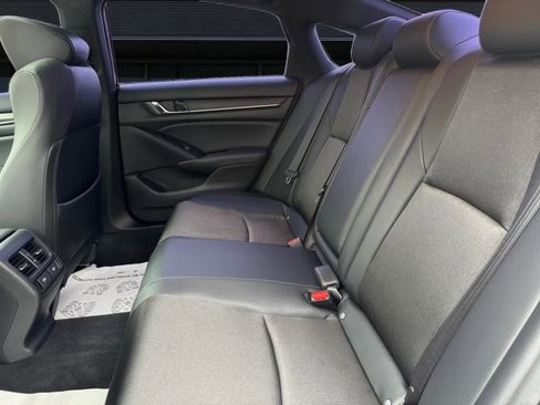 Used 2022 Honda Accord Sport image 15