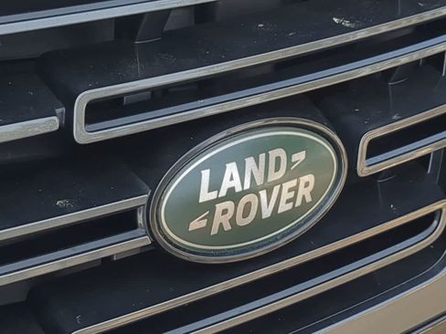 Used 2025 Land Rover Range Rover Long Wheelbase SE image 12
