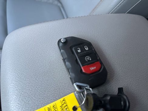 Used 2021 Jeep Gladiator Overland image 34