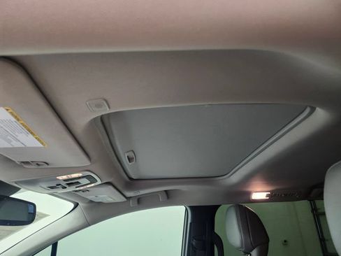 Used 2026 Toyota Sienna XLE FWD image 17