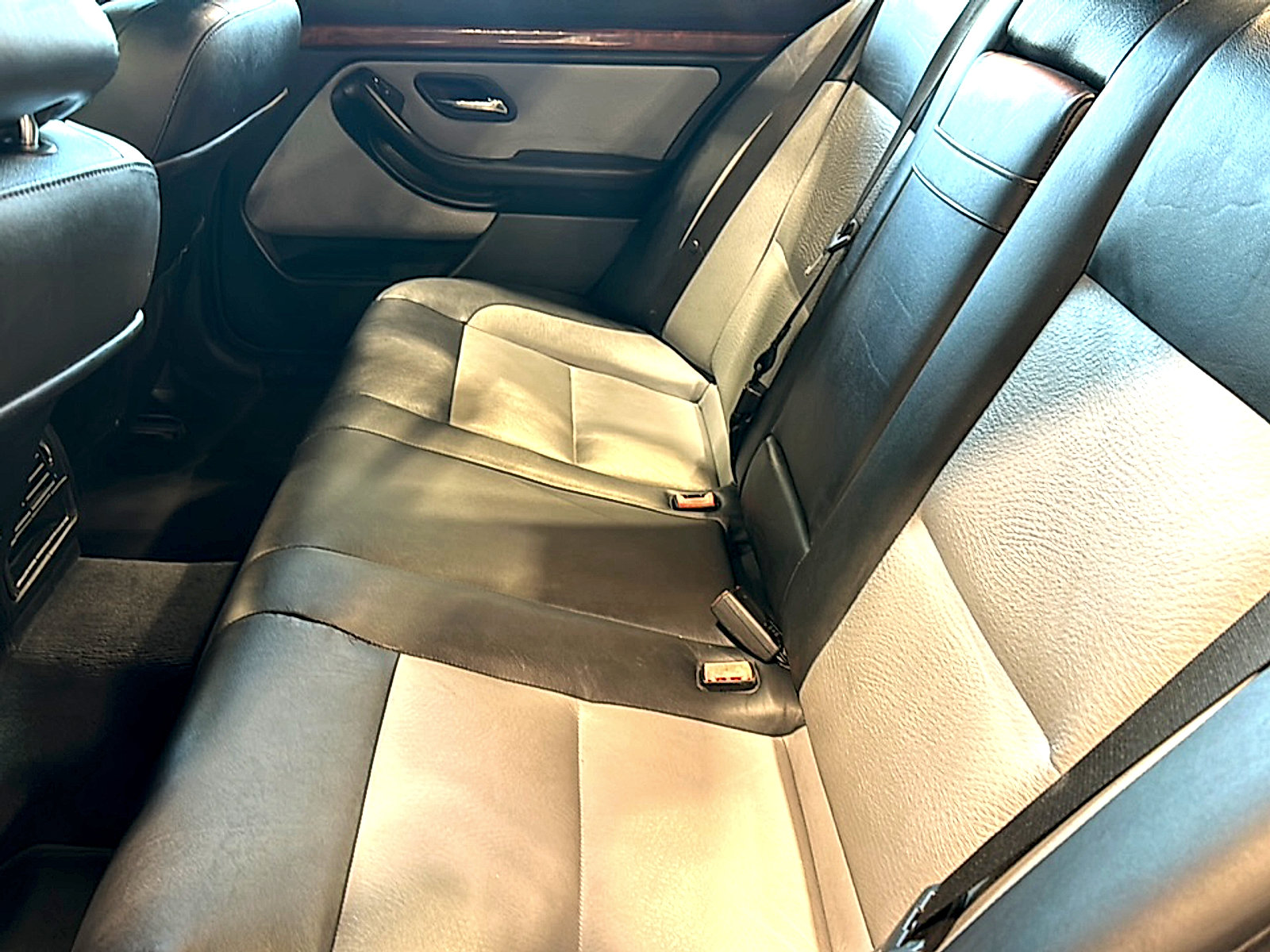 Used 2002 BMW M5 RWD image 18