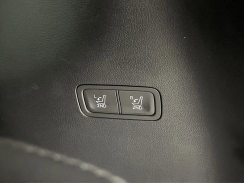 Used 2024 Hyundai Santa Fe Limited image 18