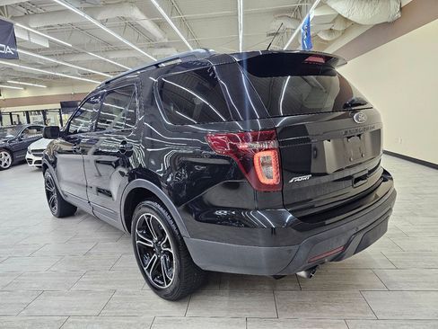 Used 2015 Ford Explorer Sport w/ Equipment Group 401A AWD/4WD image 8