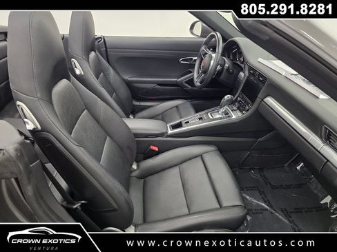 Used 2017 Porsche 911 Carrera 4 AWD/4WD image 17
