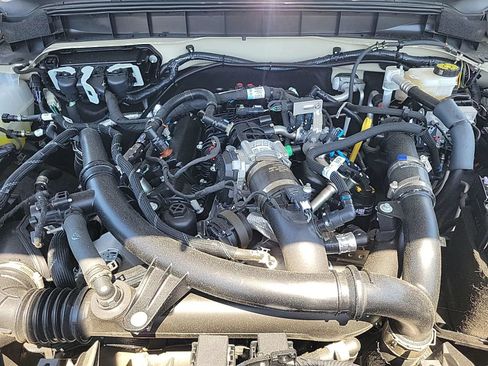 Used 2025 Ford Bronco Outer Banks AWD/4WD image 20