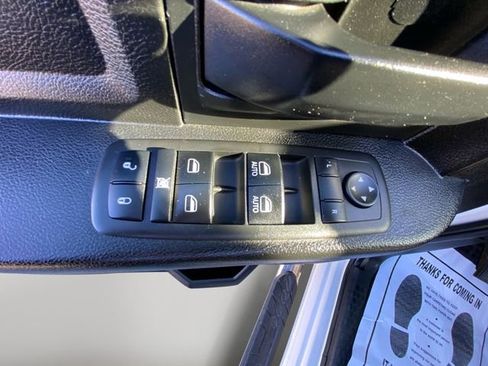 Used 2019 RAM 1500 Express image 17