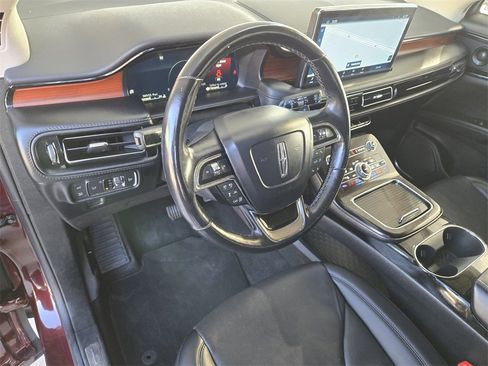 Used 2022 Lincoln Nautilus Reserve w/ Equipment Group 201A image 11