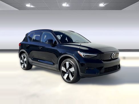 Certified 2023 Volvo XC40 Recharge Ultimate image 7