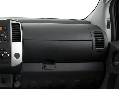 Used 2014 Nissan Xterra PRO-4X w/ Pro-4x Leather Package AWD/4WD image 12