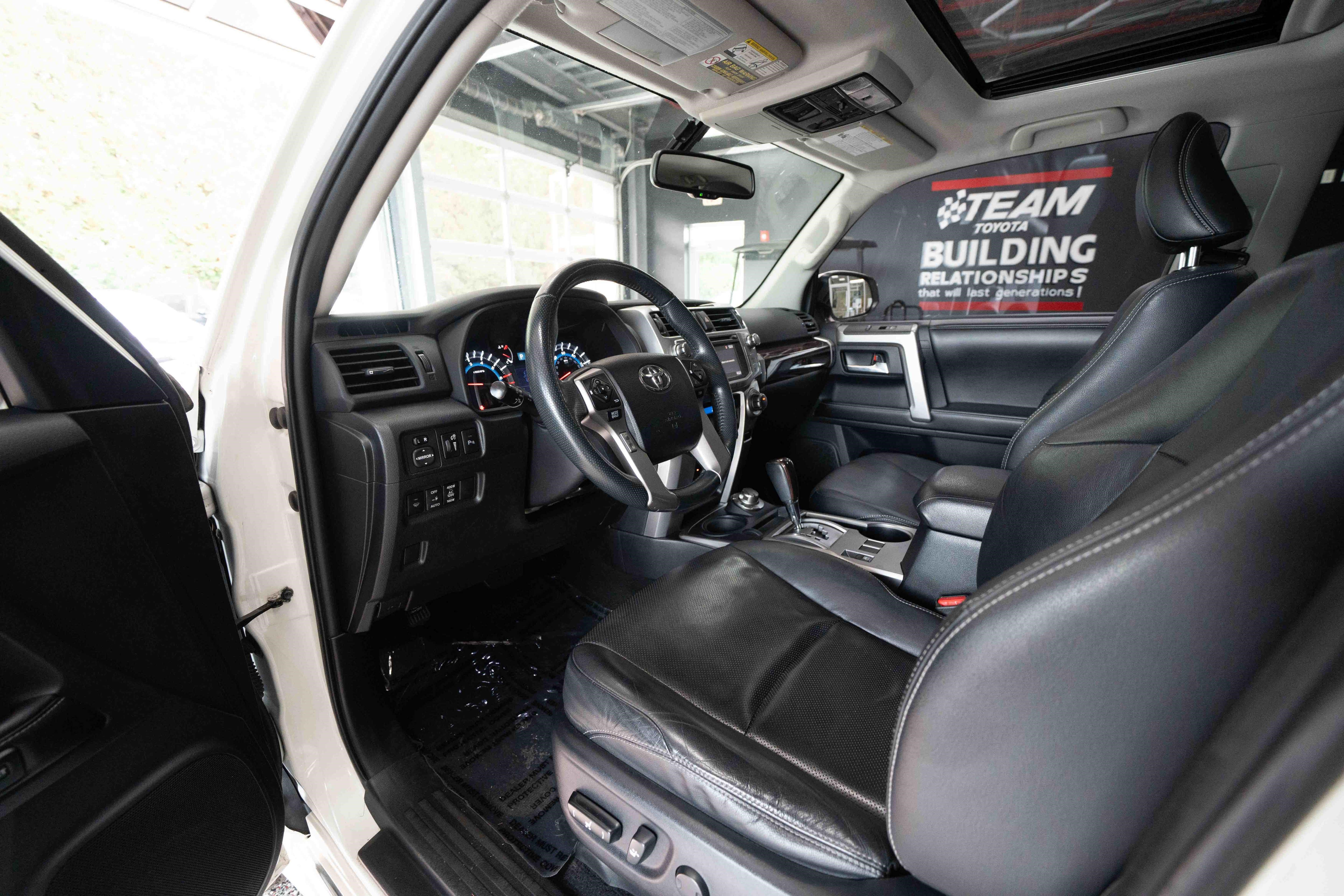 Used 2015 Toyota 4Runner Limited AWD/4WD image 8
