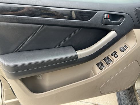 Used 2006 Toyota 4Runner Limited image 13