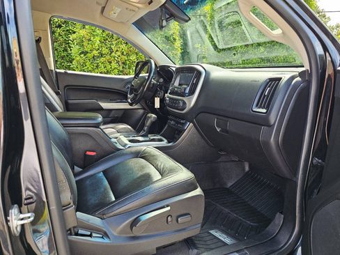 Used 2019 Chevrolet Colorado ZR2 w/ ZR2 Midnight Special Edition AWD/4WD image 31