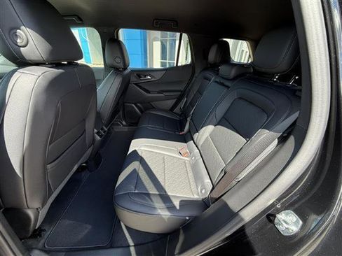 New 2026 Chevrolet Equinox LT w/ Convenience Package II image 28