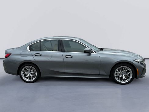 New 2026 BMW 330i Sedan w/ Convenience Package RWD image 2