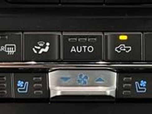 Used 2026 Ford F350 Platinum w/ Tremor Off-Road Package image 38