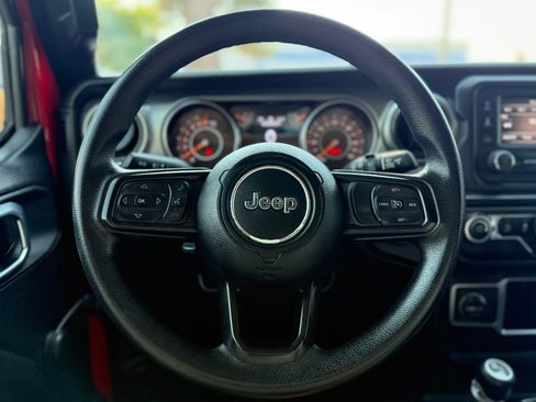 Used 2021 Jeep Wrangler Sport AWD/4WD image 19