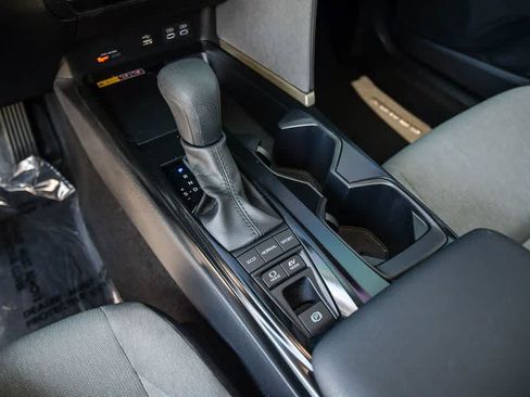 Used 2026 Toyota Camry LE w/ Convenience Package FWD image 19